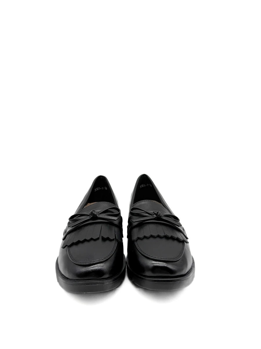 Mocasines Planos con Flecos y Lazo