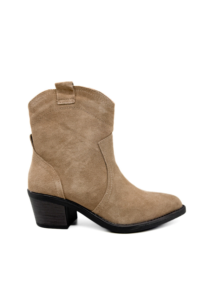 Botín de Piel Estilo Cowboy en Tono Beige con Tacón Ancho Kahki