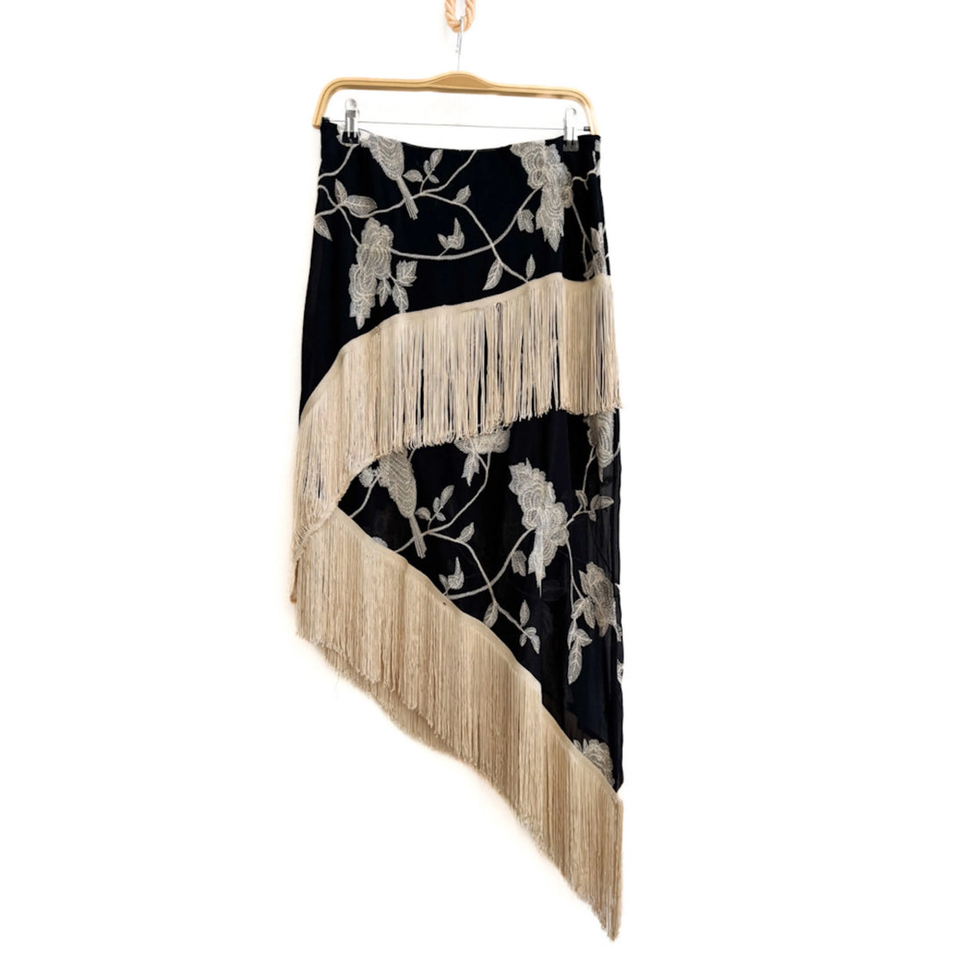 Falda con flecos y bordado floral LR38003