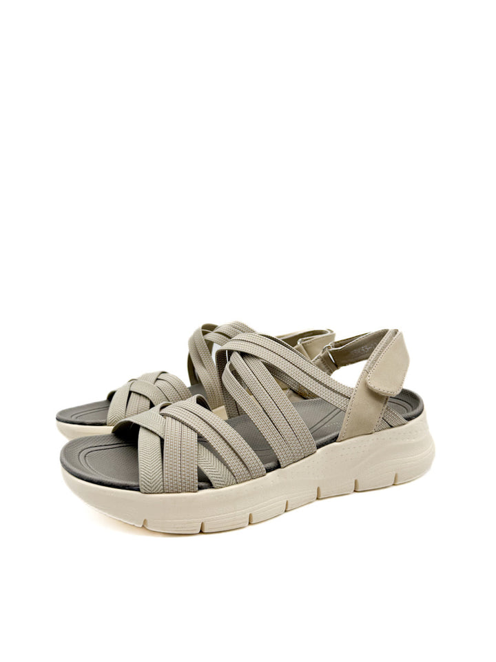 Sandalias de plataforma con tiras cruzadas en tonos rosa y gris