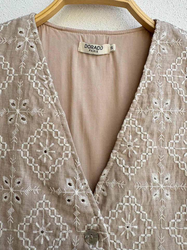 Chaleco bordado 7032