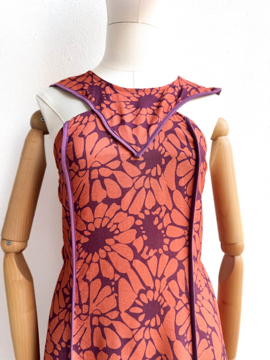 Vestido Midi Étnico con Escote Original – Disponible en Varios Colores