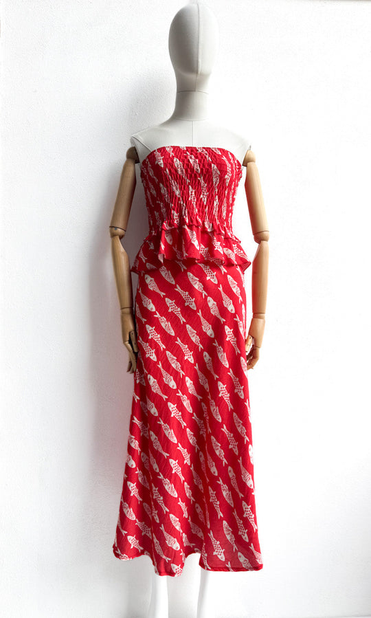 Conjunto Top y Falda Estampado de Peces – Disponible en Rojo y Beige