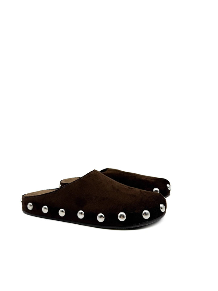 Corina Zuecos de Ante Sintético con Tachuelas y Suela Plana