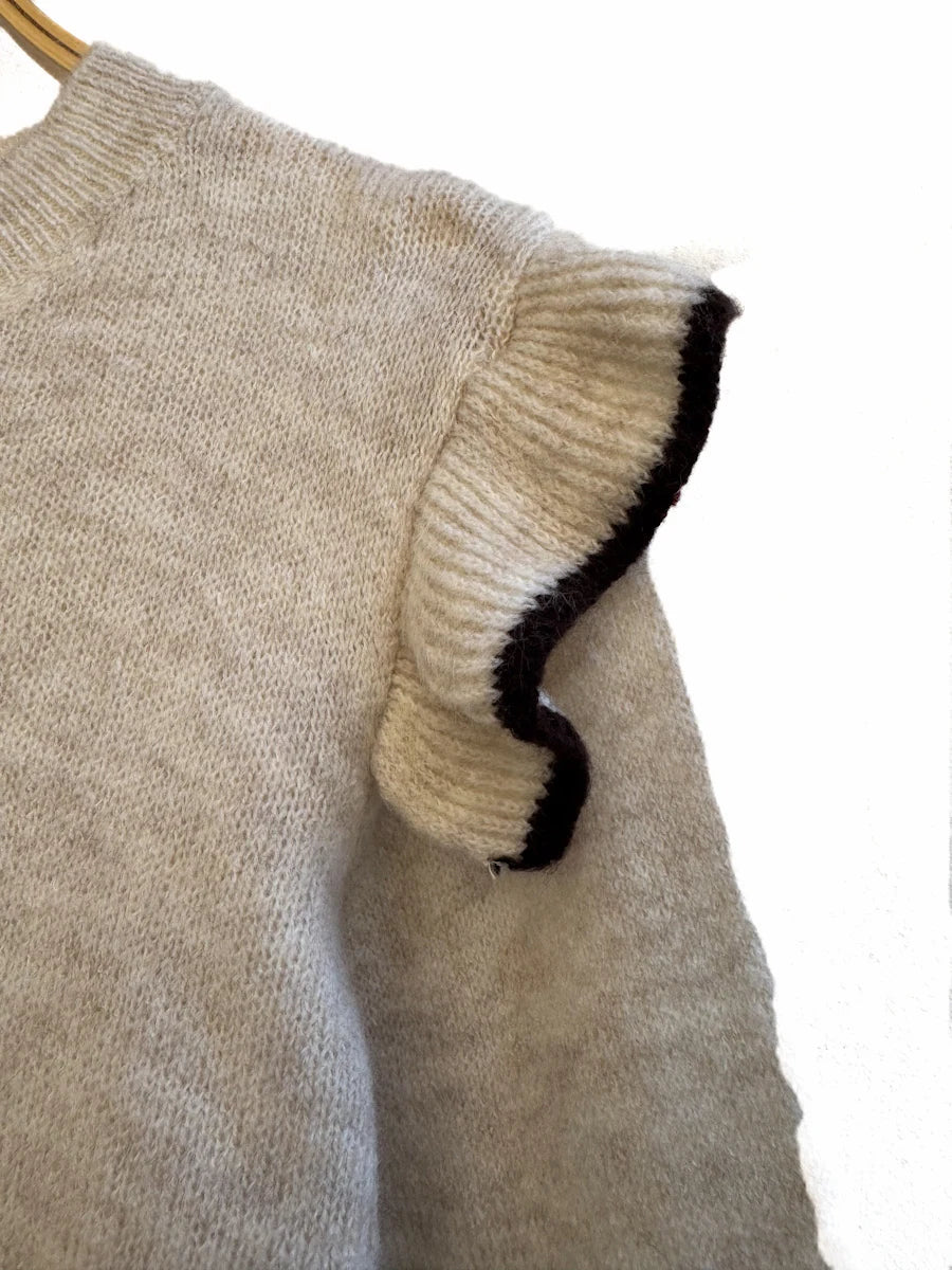 Jersey de punto suave con volantes en los hombros