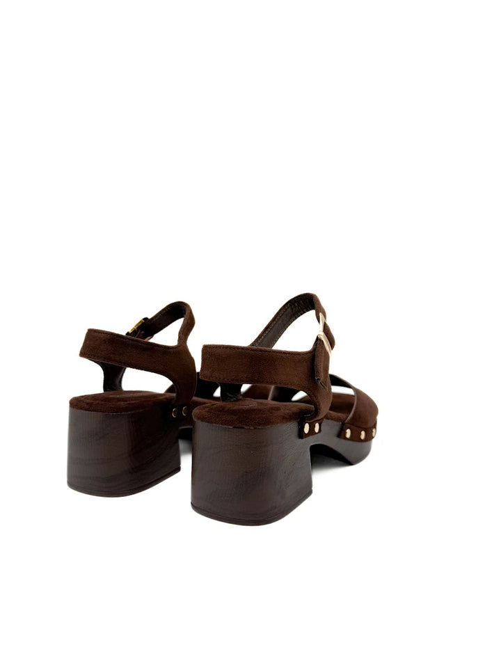Sandalia Zueco de Plataforma con Pulsera y Tachuelas
