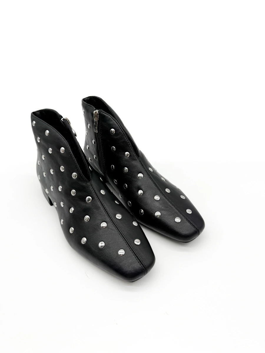 Botines Bajos de Mujer Negros con Tachuelas Plata, Puntera Cuadrada y Cremallera
