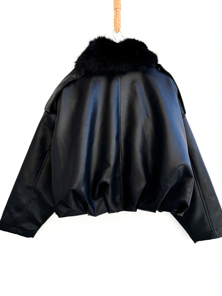 Chaqueta Efecto Piel con Cuello de Pelo Sintético