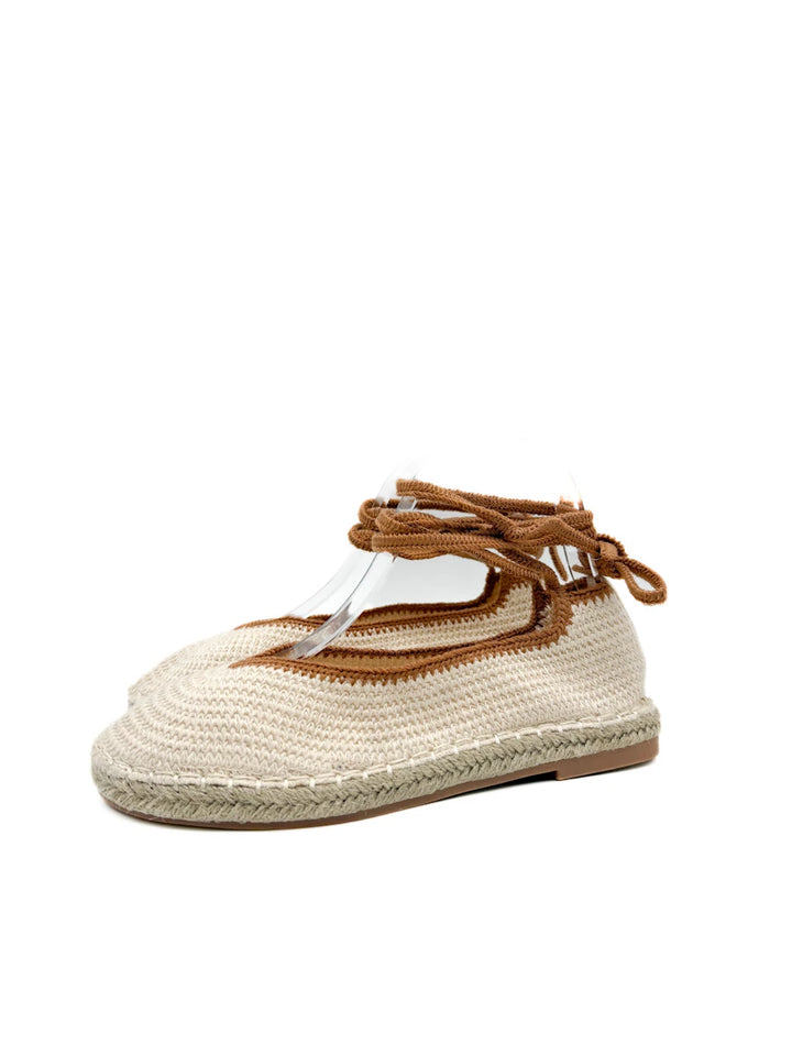 Alpargatas de Crochet con Cintas: Elegancia Artesanal y Estilo Bohemio