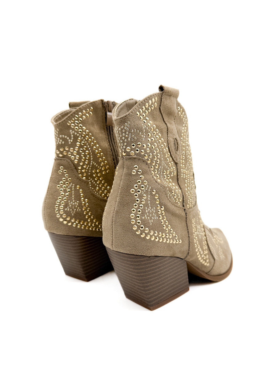 Botines Cowboy de Antelina con Tachuelas Decorativas