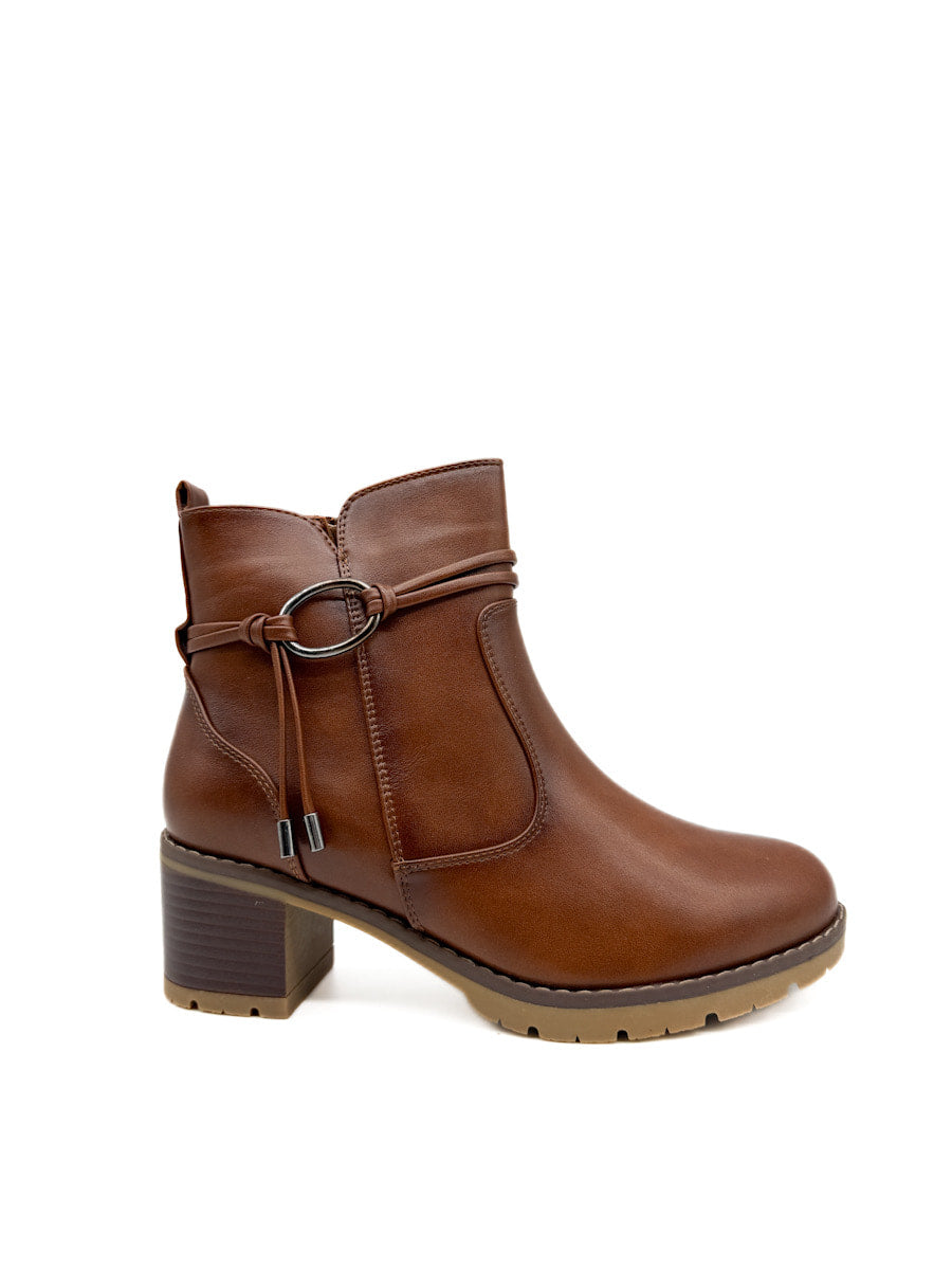 Botines con Tacón Grueso y Detalle de Anillo Metálico Camel