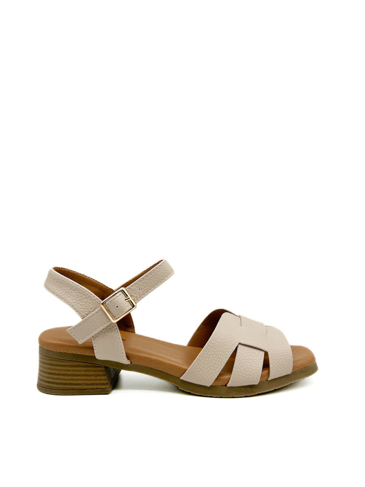 Sandalias de tacón bajo tiras entrelazadas