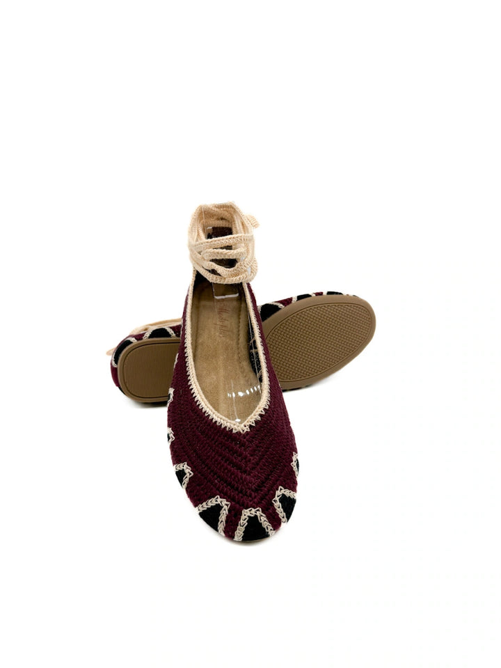 Bailarinas Artesanales de Crochet con Cintas para Tobillo y Diseño Étnico