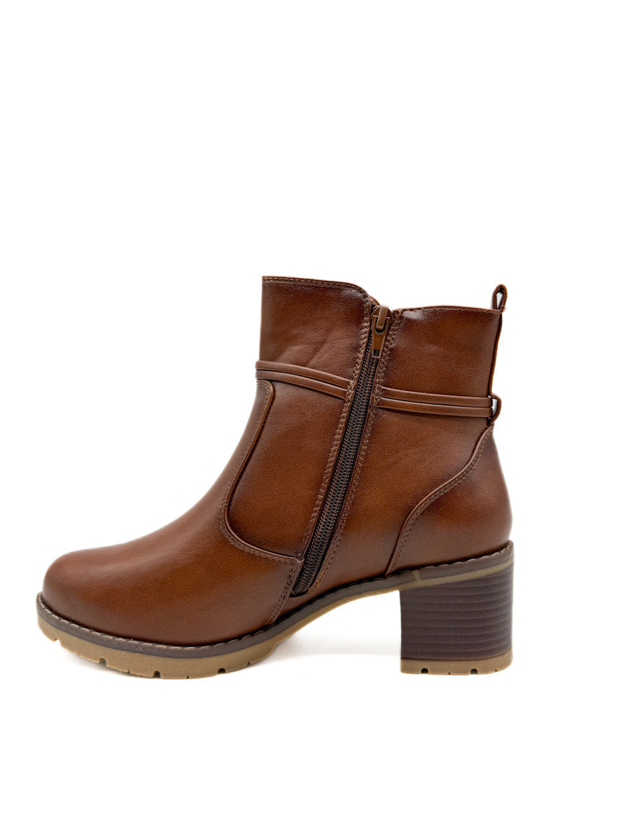 Botines con Tacón Grueso y Detalle de Anillo Metálico