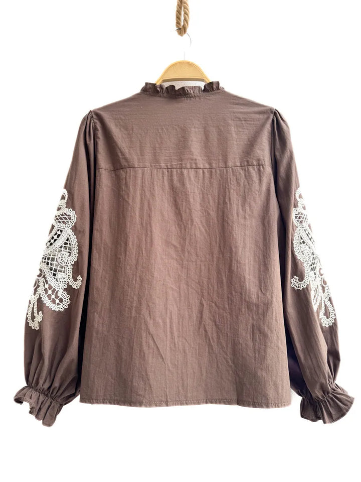 Blusa Bordada de Estilo Artesanal