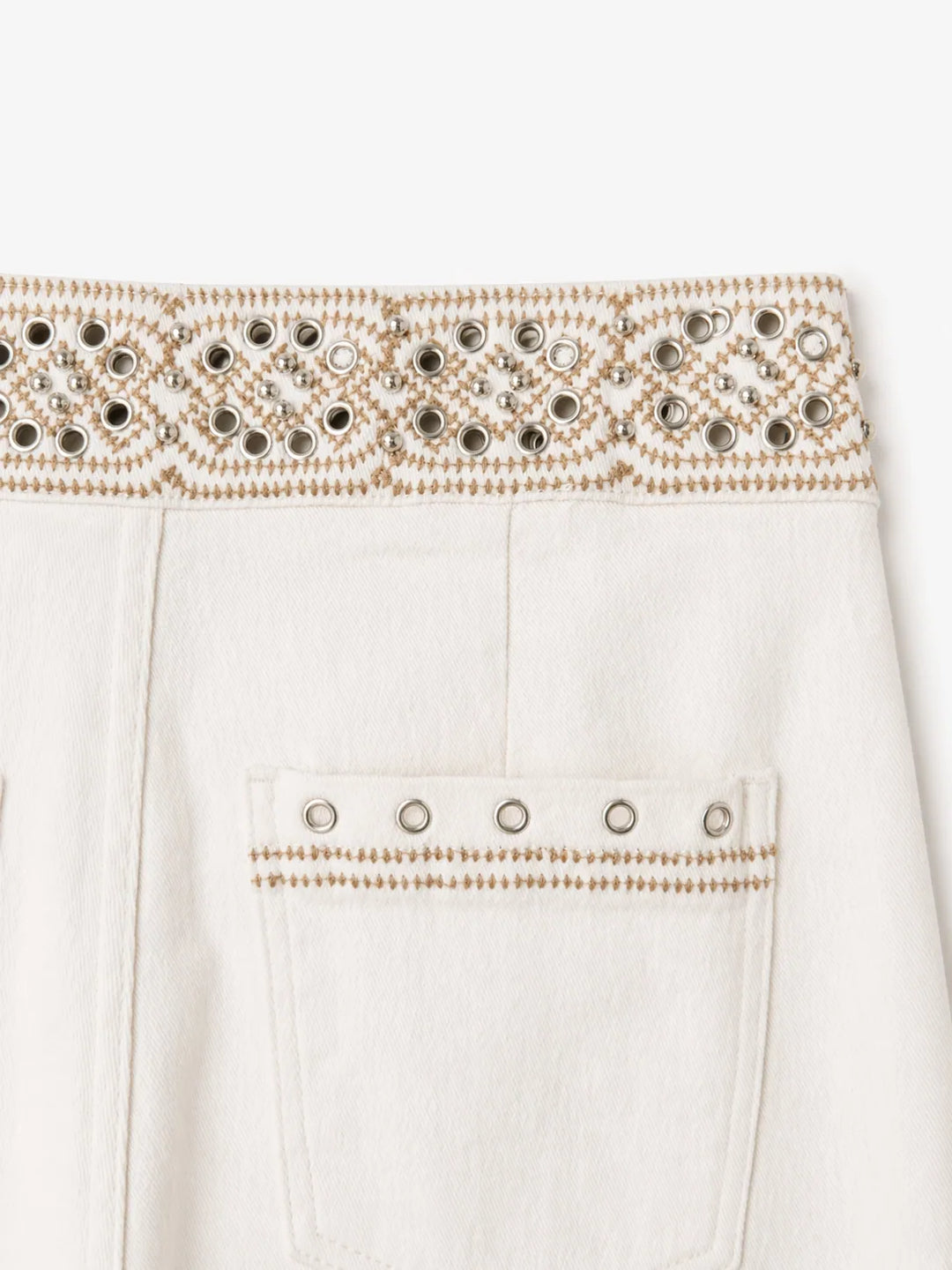 Pantalón Largo Recto con Bordado y Detalles de Ojales