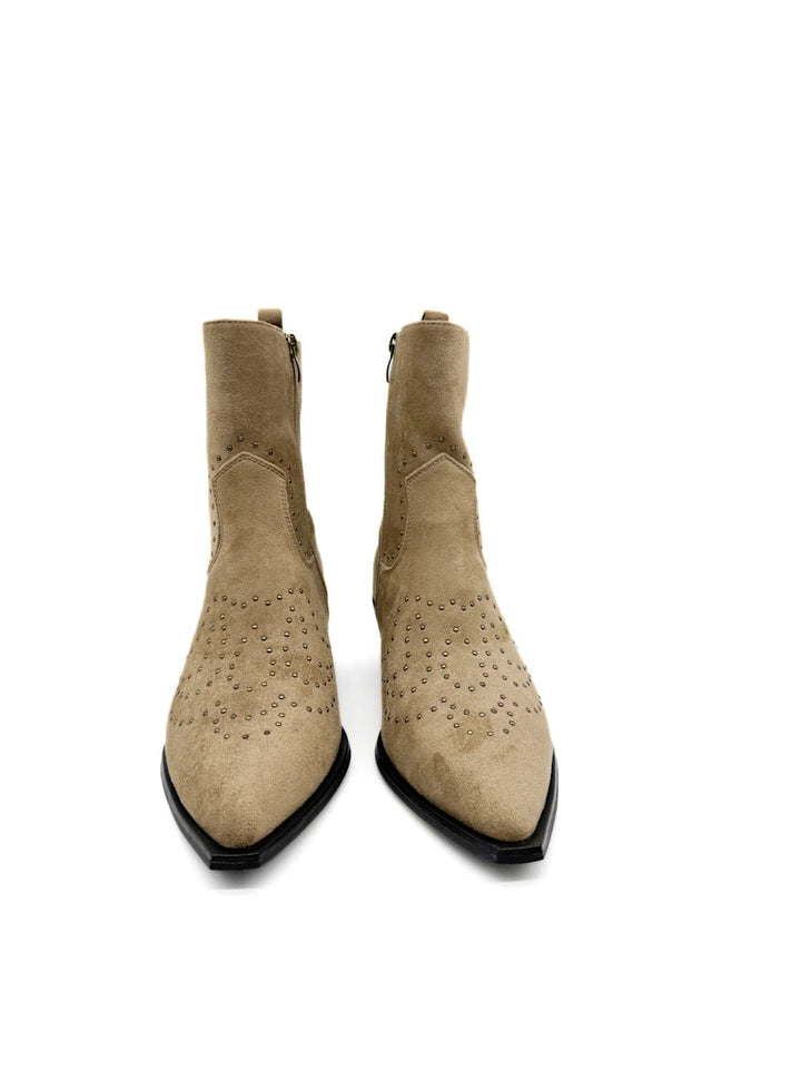 Botines Cowboy de Antelina con Tachuelas Decorativas