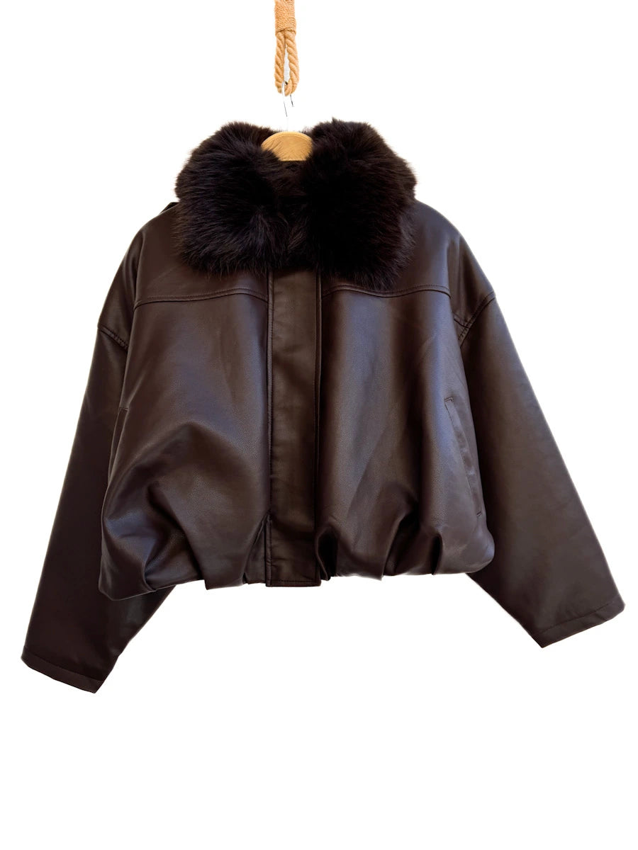 Chaqueta Efecto Piel con Cuello de Pelo Sintético