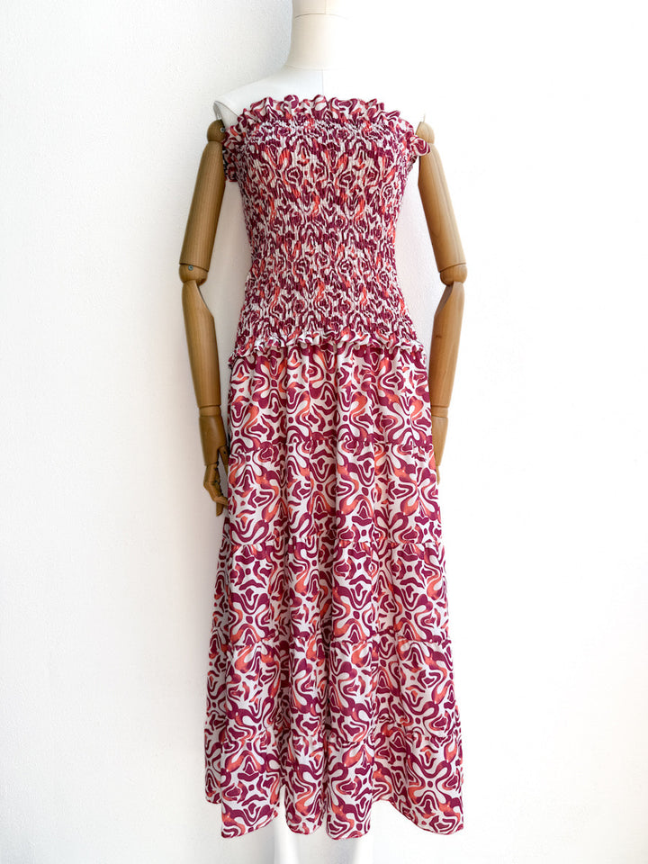 Vestido Floral con Nido de Abeja – Estilo Fresco y Versátil