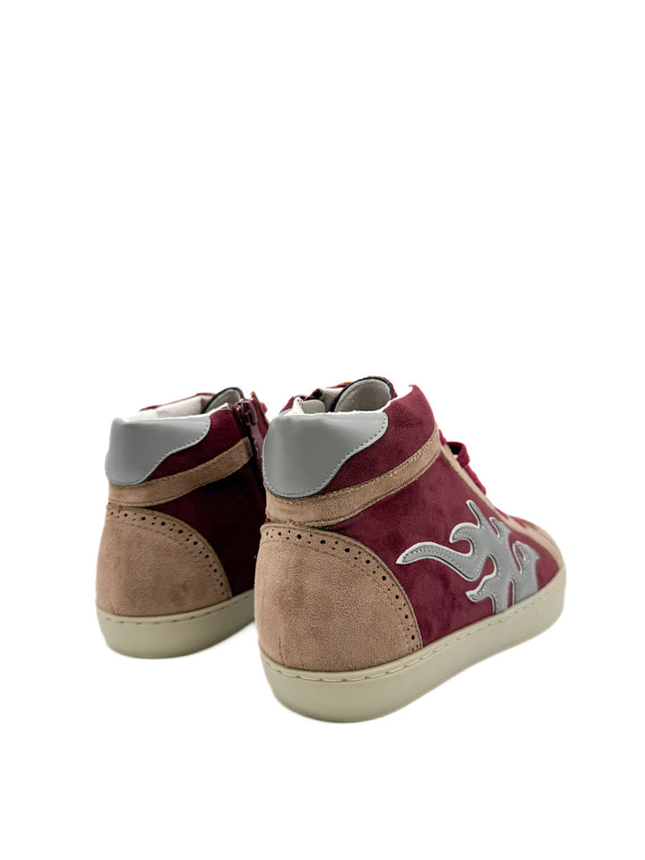 Zapatillas Urbanas de Media Caña con Detalle de Flama