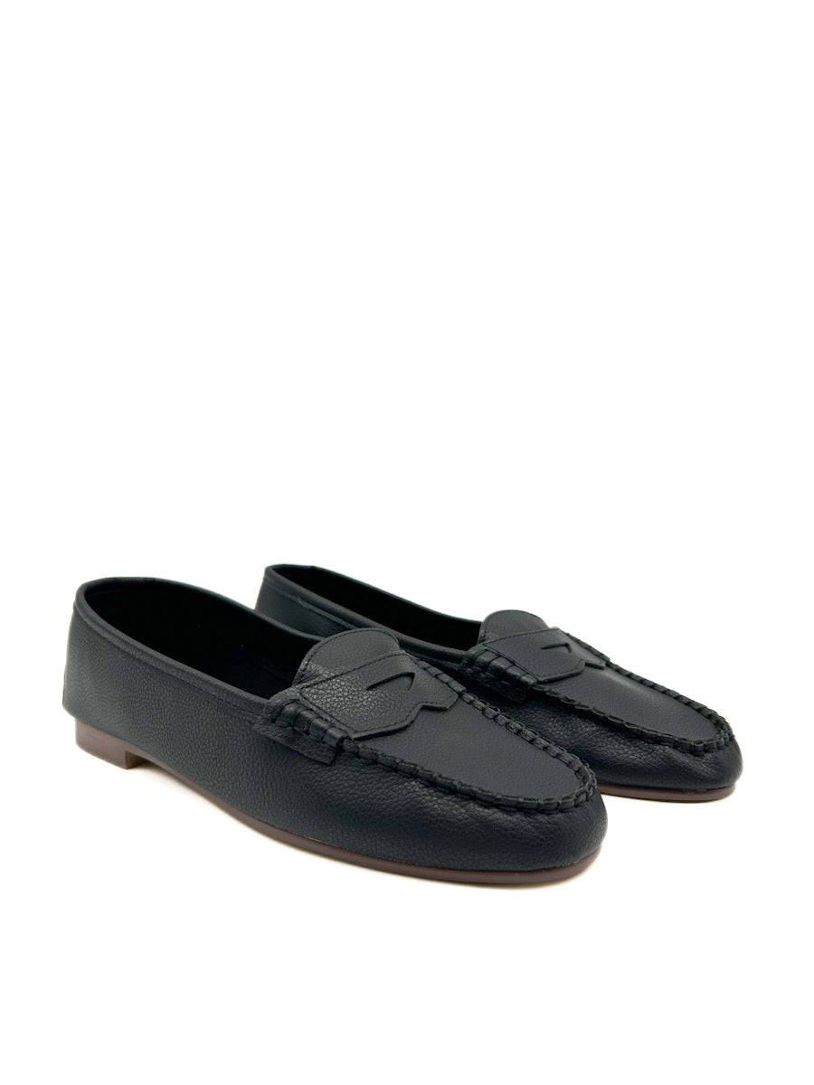 Mocasín Plano Negro Corina M5135