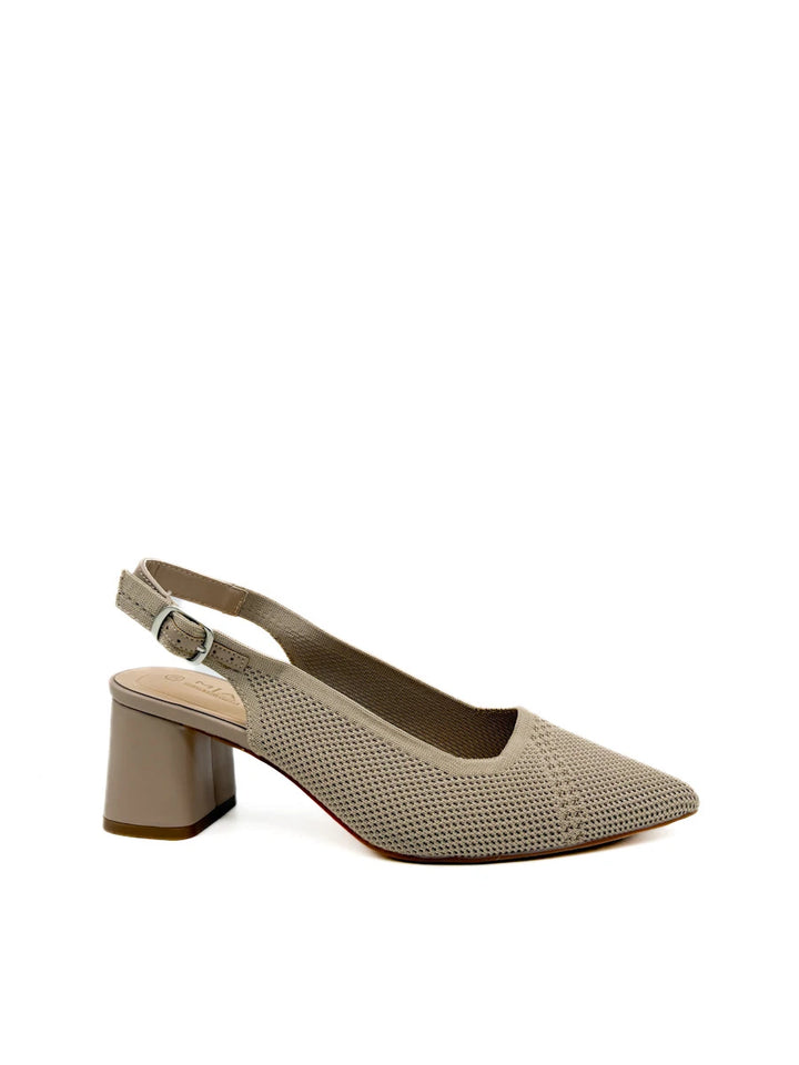 Zapatos Destalonados en Tejido de Malla con Tacón de Bloque