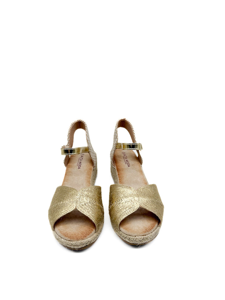 Alpargatas cuña con Plataforma de Yute – Estilo y Comodidad para el Verano