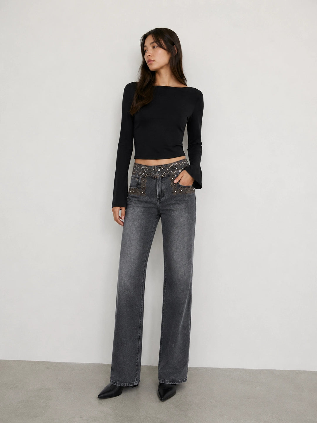 Jeans Rectos de Cintura Alta con Remaches y Bordados