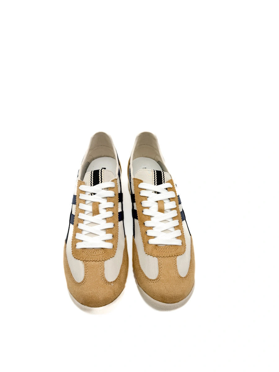 Corina Zapatilla Retro de Antelina y Nylon con Suela Dentada