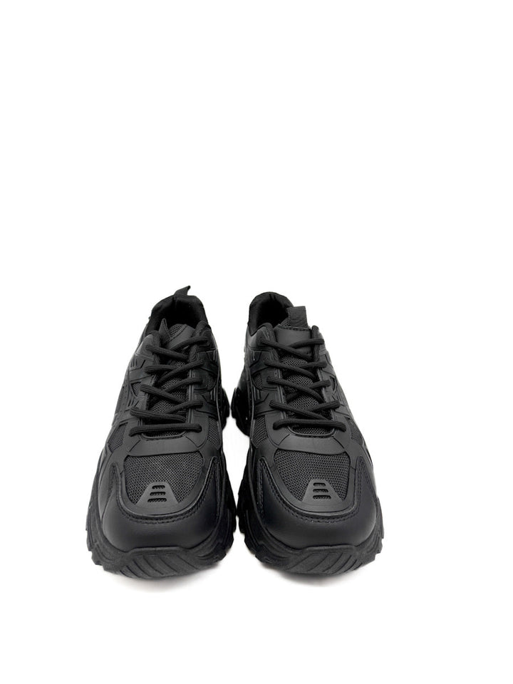 Zapatillas Blanco y Negro: Estilo Urbano con Suela Gruesa