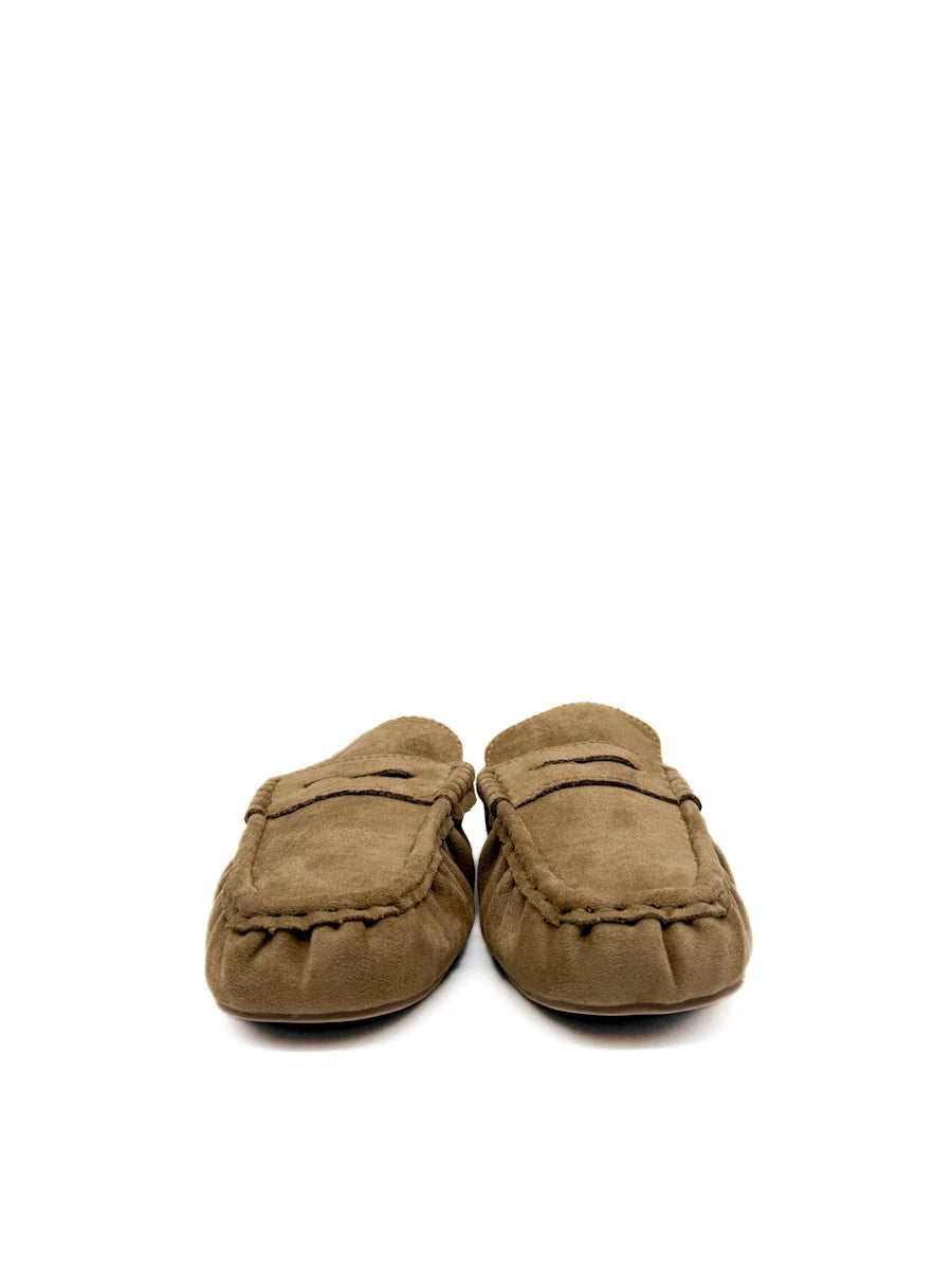 Mules Planos de Antelina Estilo Loafer