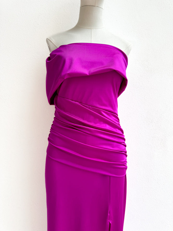 Vestido Largo con Drapeado y Abertura Lateral