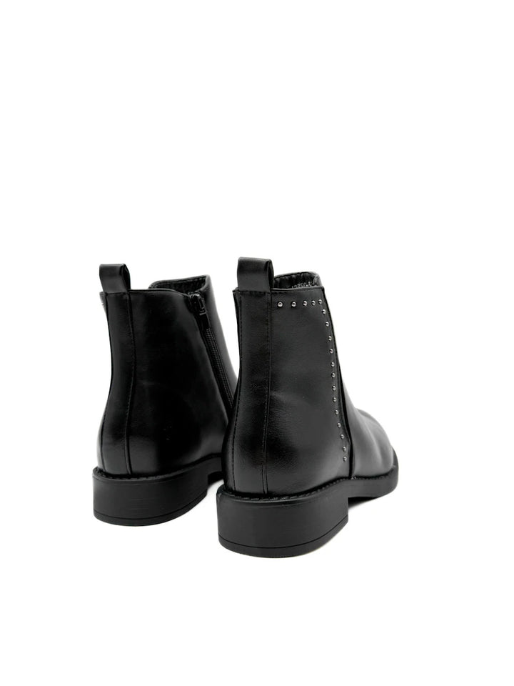 Botines Planos Chelsea con Cremallera Lateral y Detalle de Tachuelas