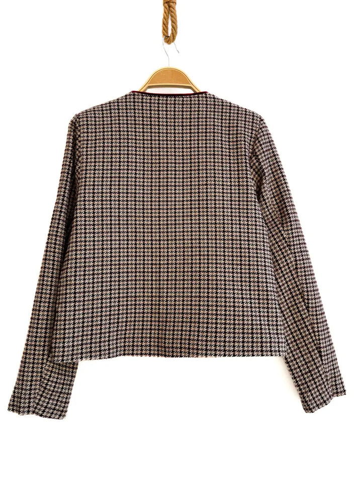 Chaqueta corta de tweed con ribete contrastante