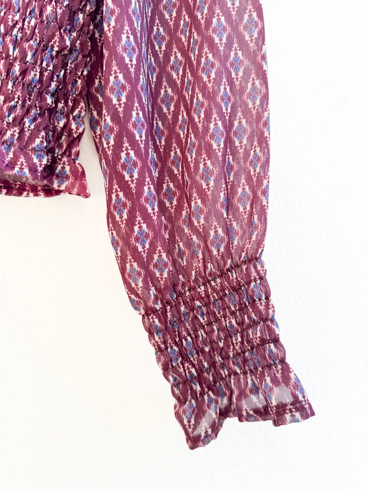 Blusa Smock con Cuello alto y Mangas Largas