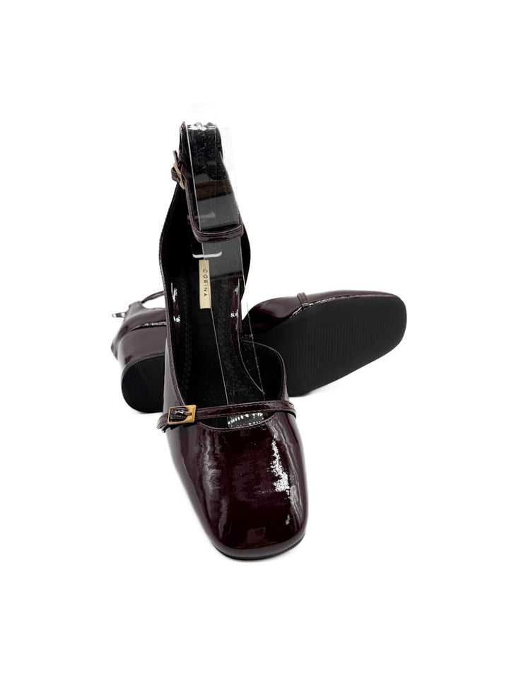 Zapatos de Tacón de Charol con Puntera Cuadrada, Corina M5750
