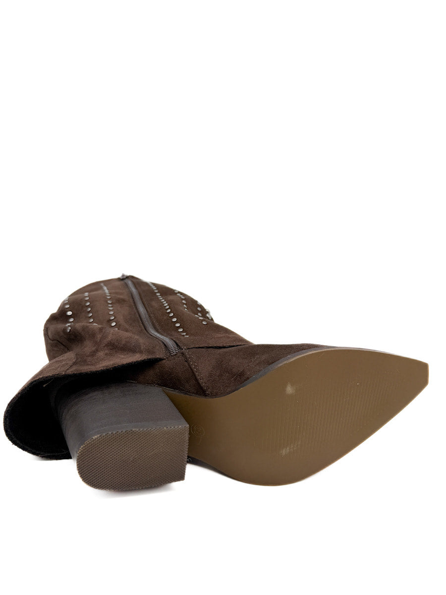Bota Cowboy Marrón Chocolate con Tachuelas Metálicas