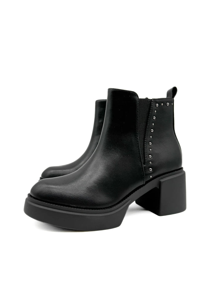 Botines Negro con Tacón Ancho, Plataforma y Tachuela