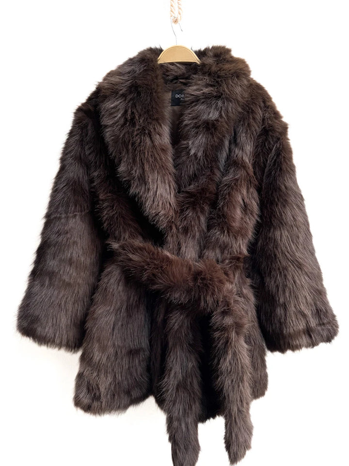 Abrigo de Pelo Sintético Suave con Cinturón Ajustable