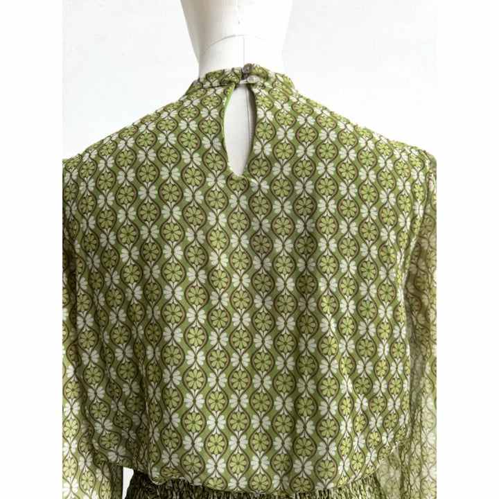 Vestido Dos Piezas con Estampado y Detalles Fruncidos