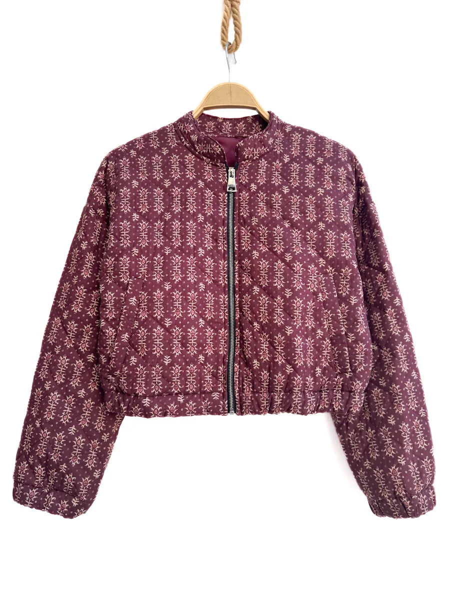 Chaqueta acolchada corta con estampado geométrico