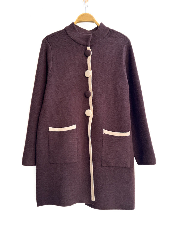 Abrigo de punto con botones contrastantes Marón