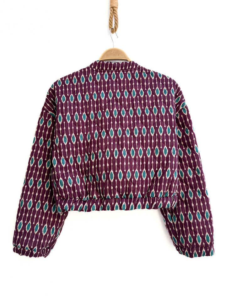 Chaqueta acolchada corta con estampado geométrico