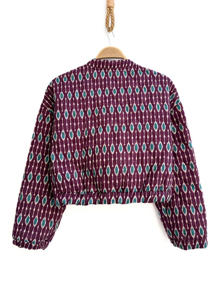 Chaqueta acolchada corta con estampado geométrico