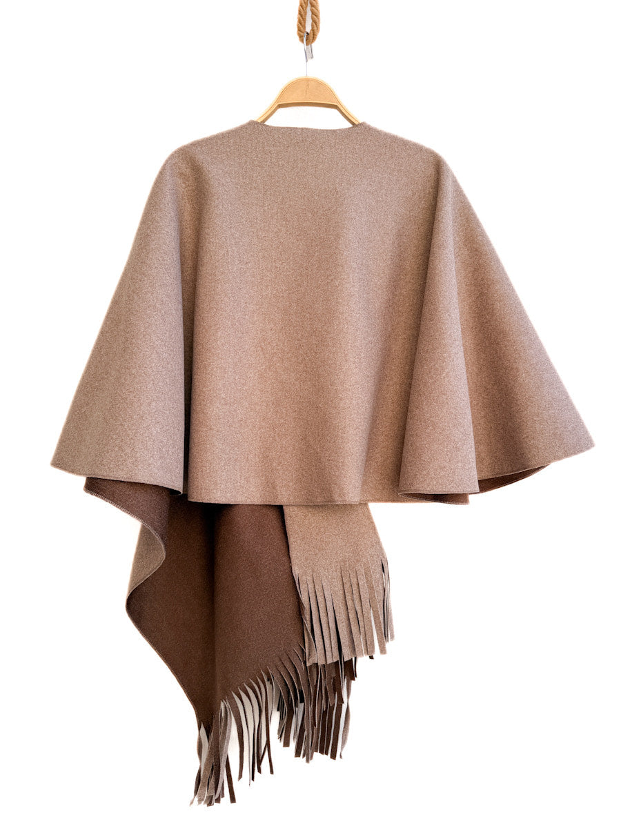 Poncho con Flecos