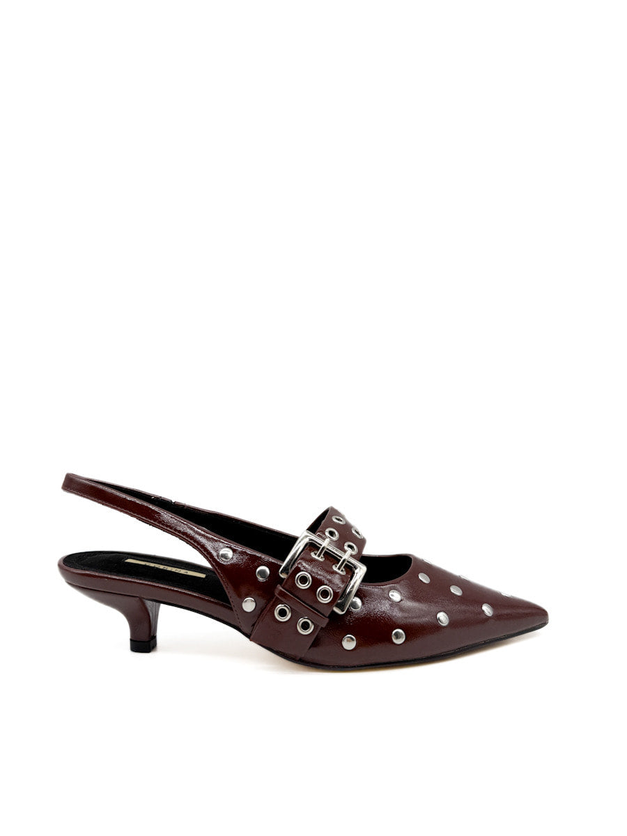 Zapatos de Tacón Bajo Estilo destalonado con Tachuelas Corina M5772