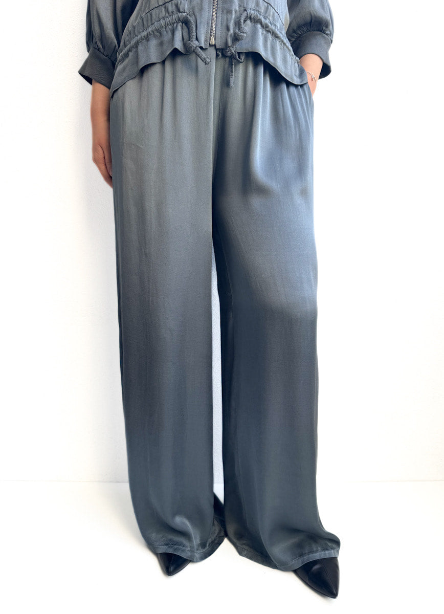 Pantalón recto satinado