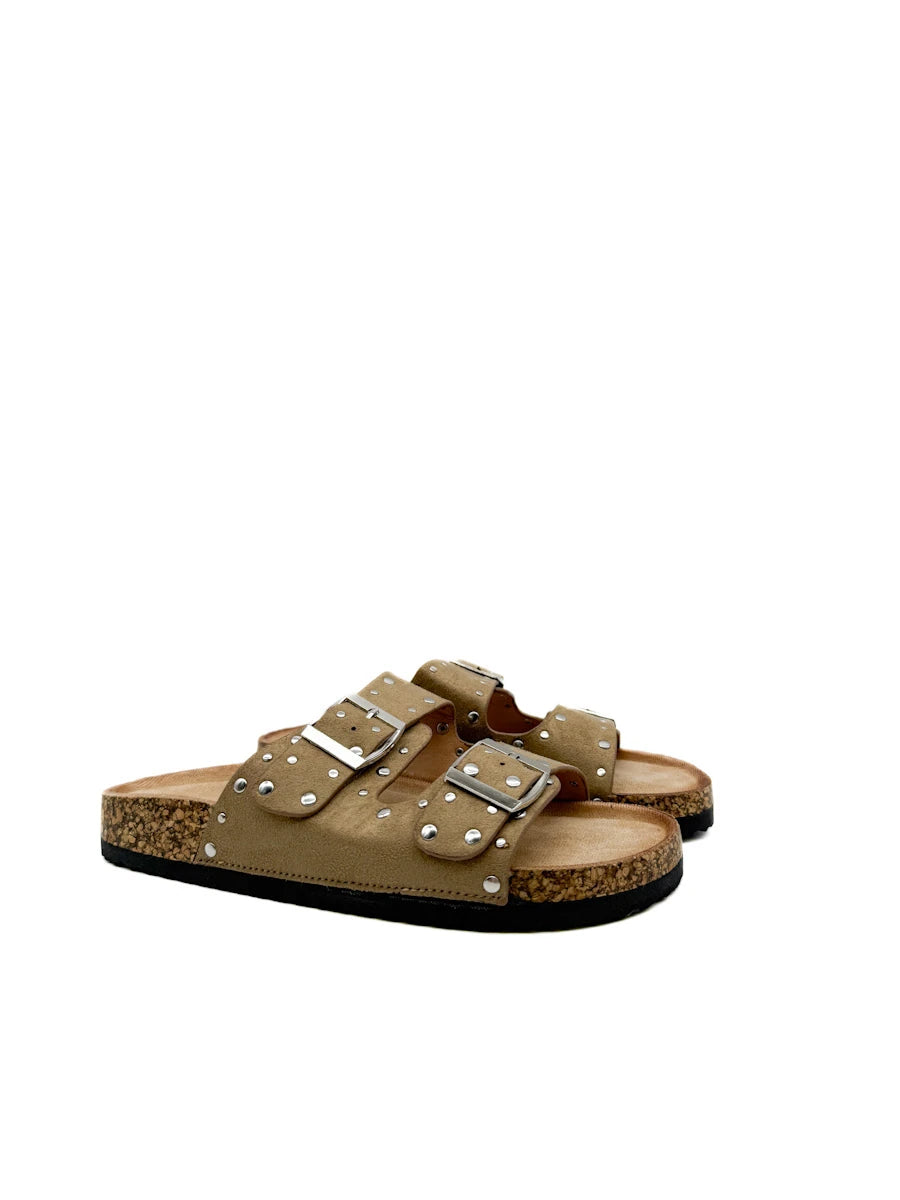 Sandalia Bio con Tachuelas y Doble Hebilla - Colección Urban Suede