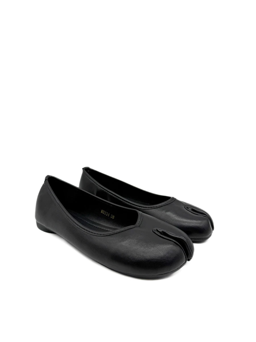 Bailarinas Tabi de Piel Sintética en Color Negro – Calzado Plano Vanguardista para Mujer