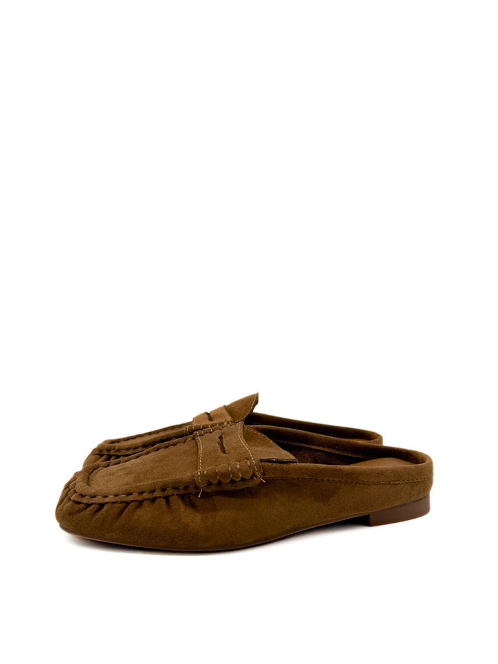 Mules Planos de Antelina Estilo Loafer
